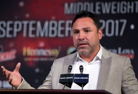 FILE PHOTO: Chairman of Golden Boy Promotions Oscar De La Hoya speaks during a news conference for Canelo Alvarez v Gennady Golovkin bout at MGM Grand hotel and casino in Las Vegas, Nevada, U.S. September 13, 2017. REUTERS/Las Vegas Sun/Steve Marcus