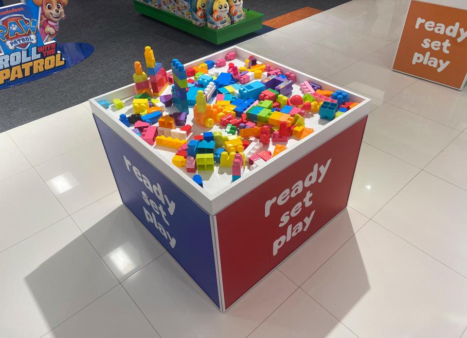 Big lego blocks play station.