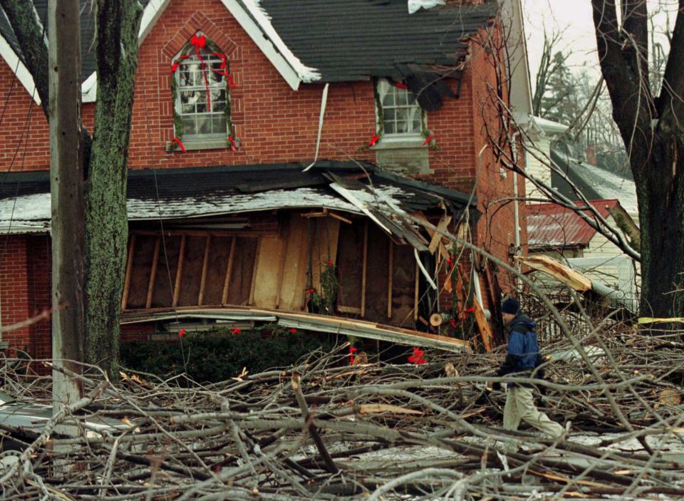 With Christmas decorations still out a house on the Kingston lakeshore shows bad storm damage caused by a falling tree Janaury 10. Kingston, south of Ottawa, was one of many cities and towns in eastern Ontario and western Quebec that were hit by a severe ice storm earlier in the week leaving thousands of homes and businesses damaged and without electricity.

CANADA WEATHER