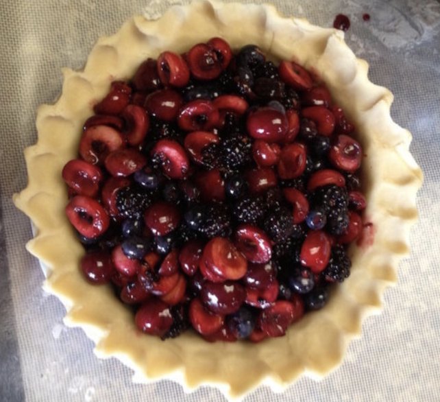 Sweet cherry pie. Recipe: Cherry and Berry Pie