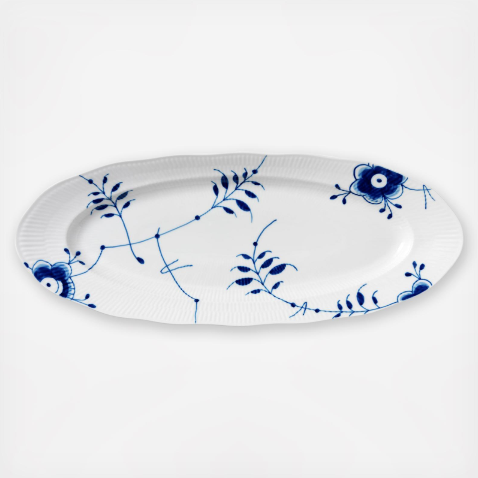 <p><a href="https://go.redirectingat.com?id=74968X1596630&url=https%3A%2F%2Fwww.zola.com%2Fshop%2Fproduct%2Froyalcopenhagen_flutedmega_fish_platter_blue_23.5&sref=https%3A%2F%2Fwww.townandcountrymag.com%2Fthe-scene%2Fweddings%2Fg45322894%2Fwedding-registry-tips-and-tricks%2F" rel="nofollow noopener" target="_blank" data-ylk="slk:Shop Now;elm:context_link;itc:0;sec:content-canvas" class="link rapid-noclick-resp">Shop Now</a></p><p>Fluted Platter</p><p>zola.com</p><p>$475.00</p><span class="copyright">Courtesy</span>