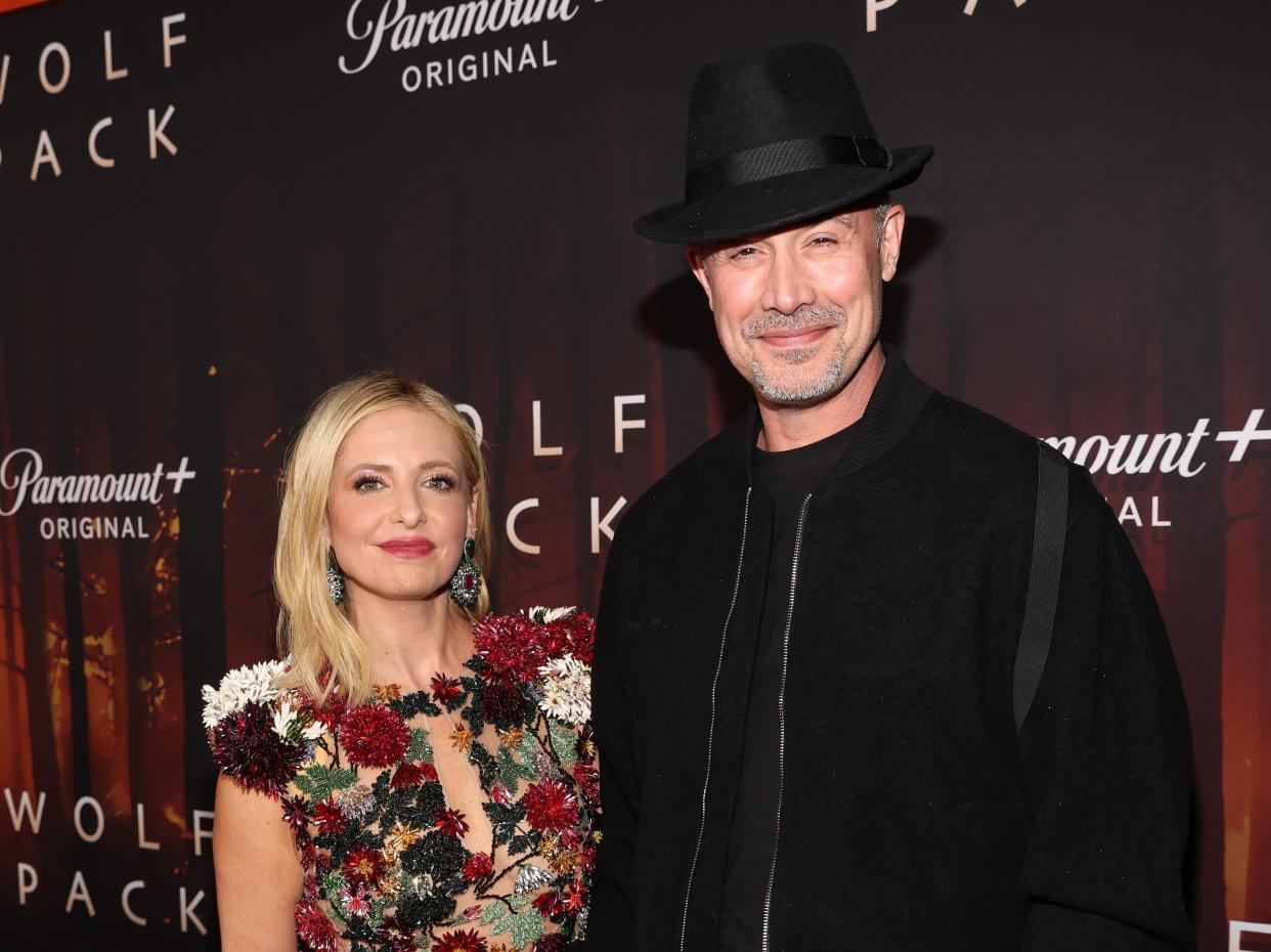 Sarah Michelle Gellar and Freddie Prinze Jr. at the "Wolf Pack" premiere on January 19, 2023, in Los Angeles, California.