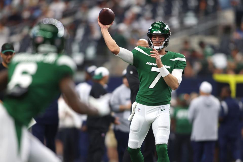 Sep 17, 2023; Arlington, Texas, USA; New York Jets quarterback Tim Boyle (7) throws a pass during warmup before the game against the Dallas Cowboys at AT&T Stadium. Mandatory Credit: Tim Heitman-USA TODAY Sports