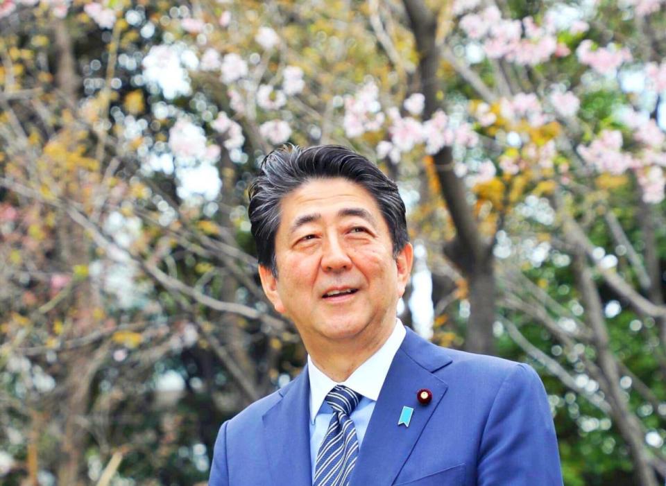 日本前首相安倍晉三遭槍擊傷重不治，享壽67歲。(臉書)