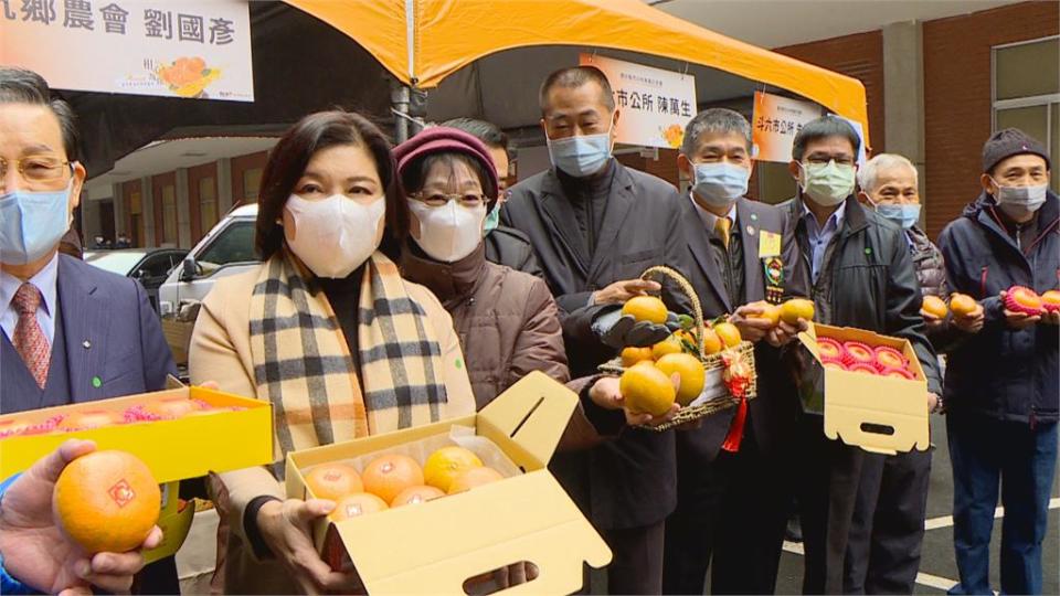 藍綠同台不吵架 游錫堃.張麗善齊推廣茂谷柑