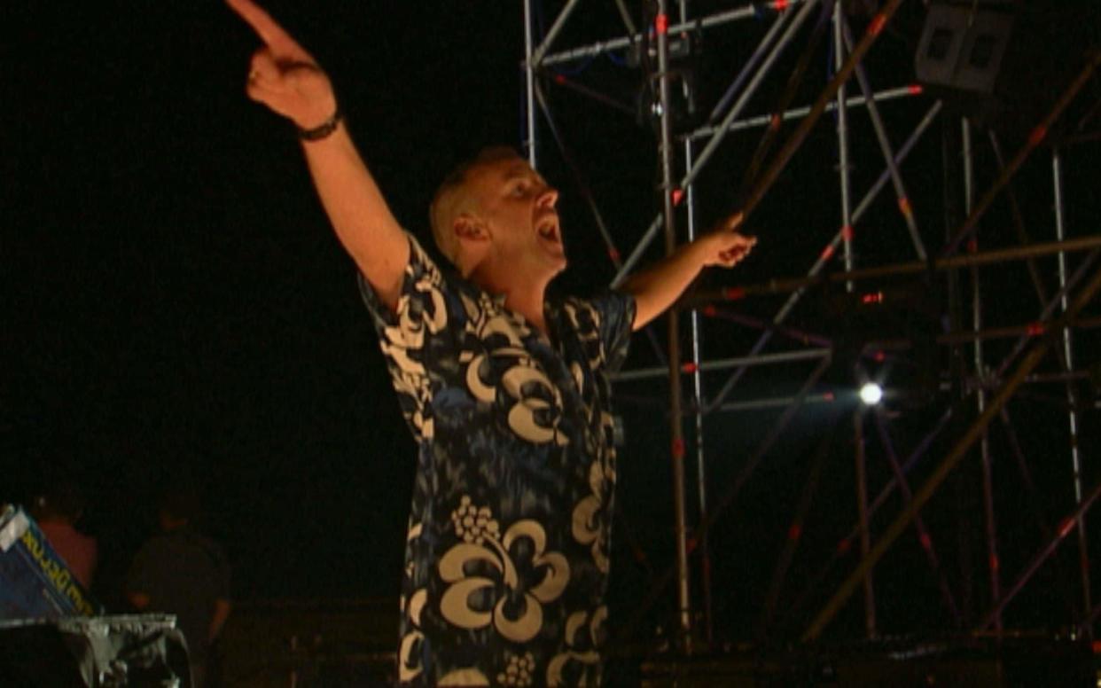 DJ Fatboy Slim gees up the crowd - Fatboy Slim/BMG