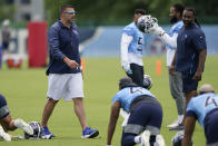 Tennessee Titans head coach Mike Vrabel watches during NFL football practice Thursday, June 3, 2021, in Nashville, Tenn. (AP Photo/Mark Humphrey, Pool)