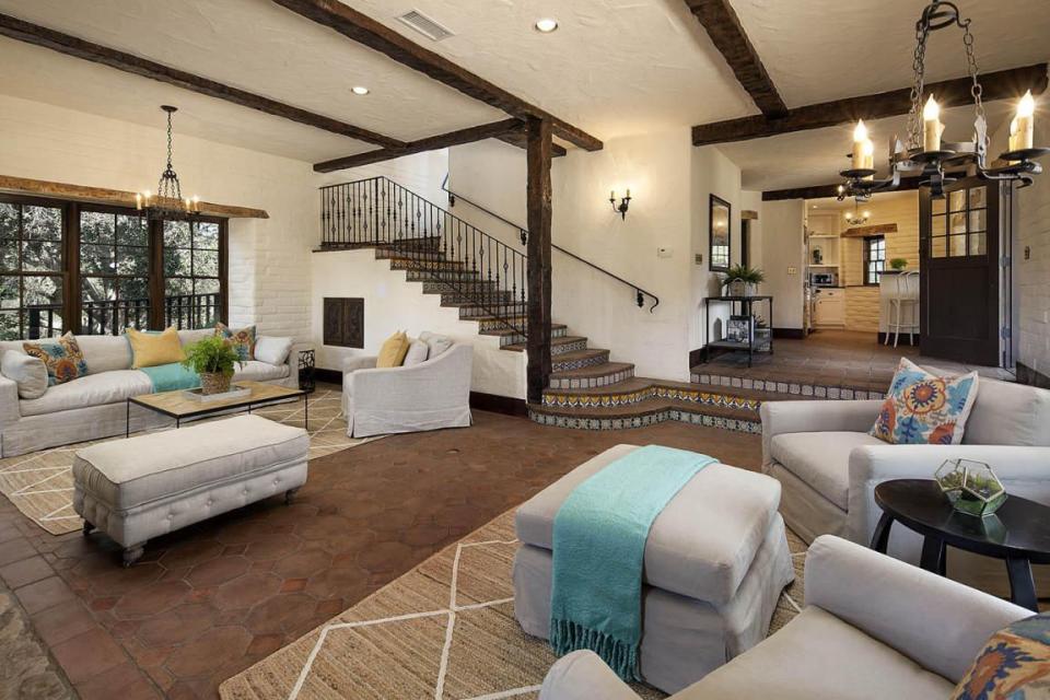 Ellen DeGeneres's reported new home has beautiful touches everywhere. (Photos: Images courtesy of Trulia)