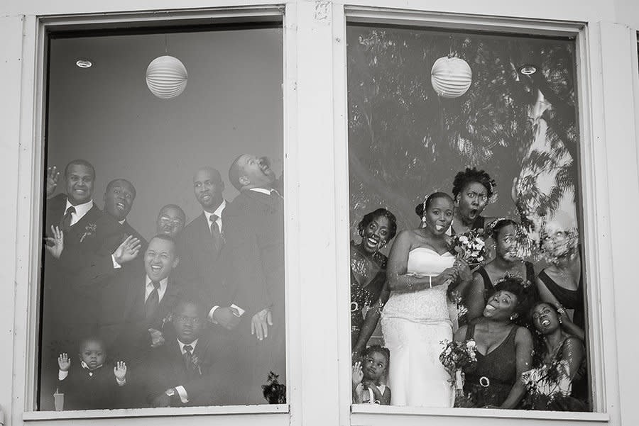 <strong>Feeling superstitious about seeing the bride before the ceremony? This clever photo op is the perfect solution. </strong>