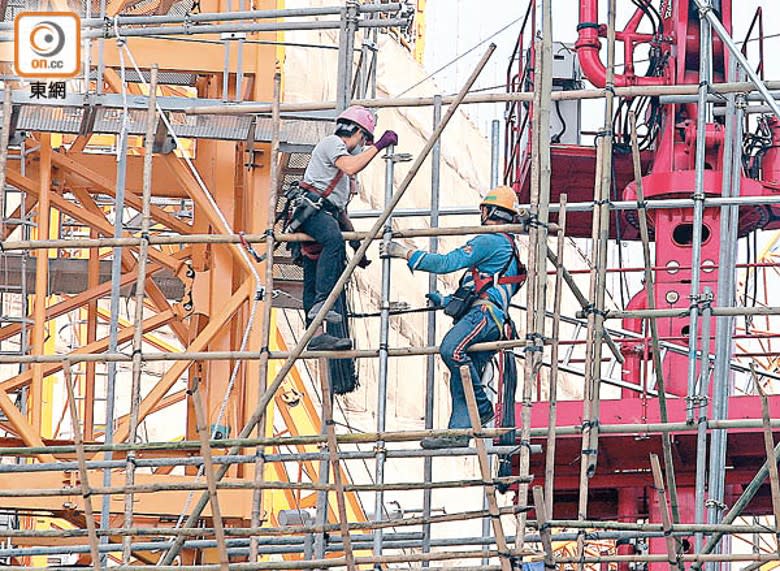 勞工處過去5年視察建築地盤1,045次，當中有201次視察時地盤已完工，現場沒有建築工人。