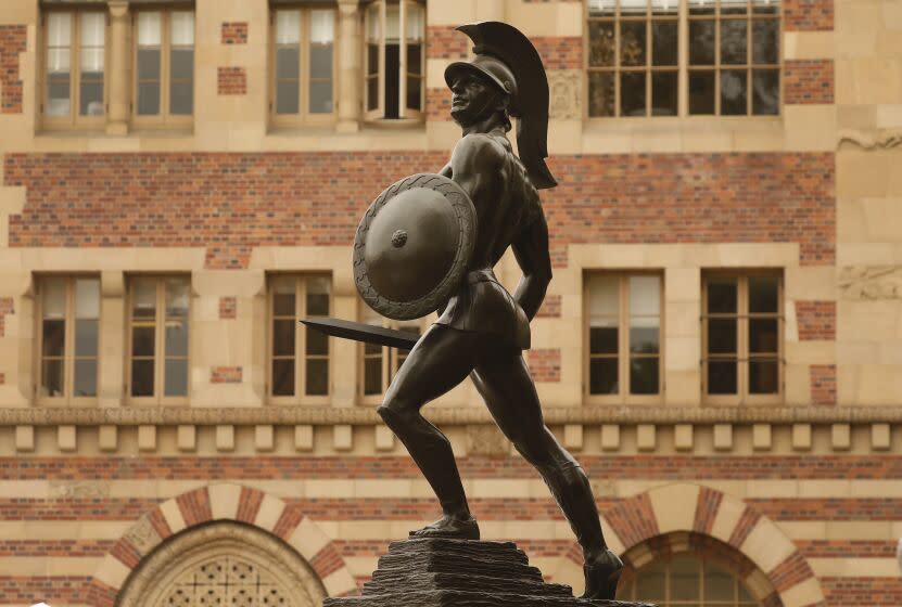 LOS ANGELES, CA - AUGUST 23: The Trojan Statue at the center of the USC campus Monday for the first day of in-person classes. USC and California State University campuses start in-person classes on Monday, serving as a test case for whether vaccine mandates, masking, regular testing and other protocols can minimize spread of the Delta variant even as thousands of students congregate in classes, dorms and social events. USC campus on Monday, Aug. 23, 2021 in Los Angeles, CA. (Al Seib / Los Angeles Times).