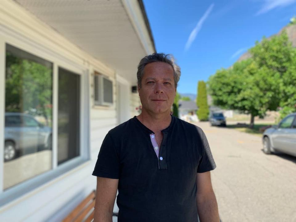 Les Murzsa, 50, is pictured at a hotel Wednesday after losing his home during a wildfire north of Keremeos, B.C., five days earlier. (Wildinette Paul/CBC Radio-Canada - image credit)