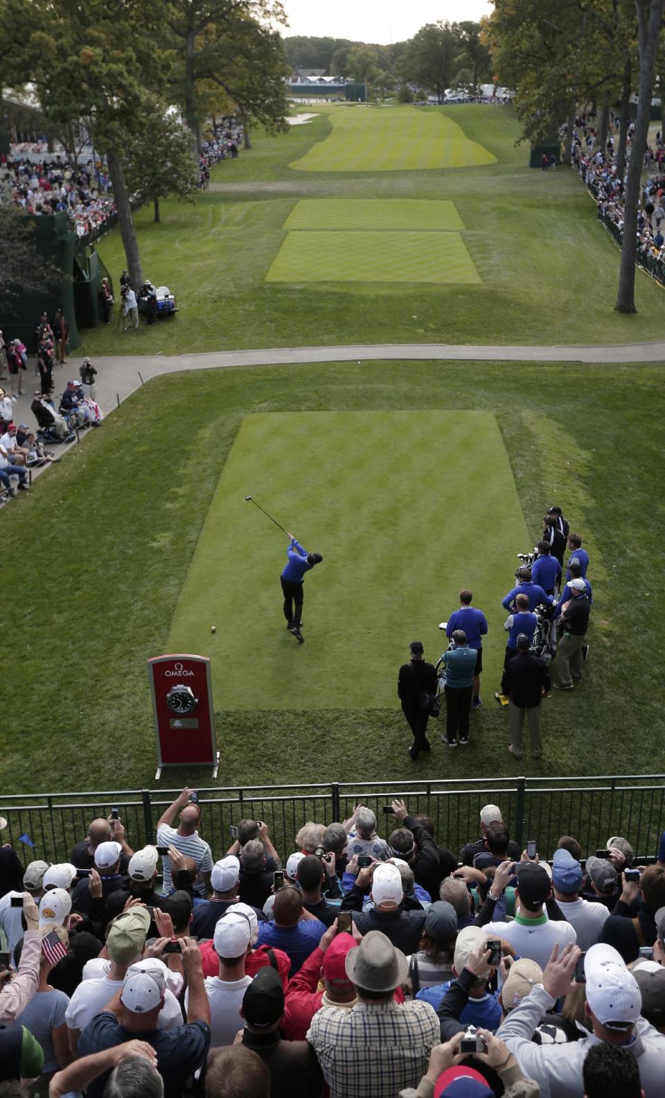 Europe's Rory McIlroy hits a drive on the first hole at the Ryder Cup PGA golf tournament Wednesday, Sept. 26, 2012, at the Medinah Country Club in Medinah, Ill. (AP Photo/Charlie Riedel)