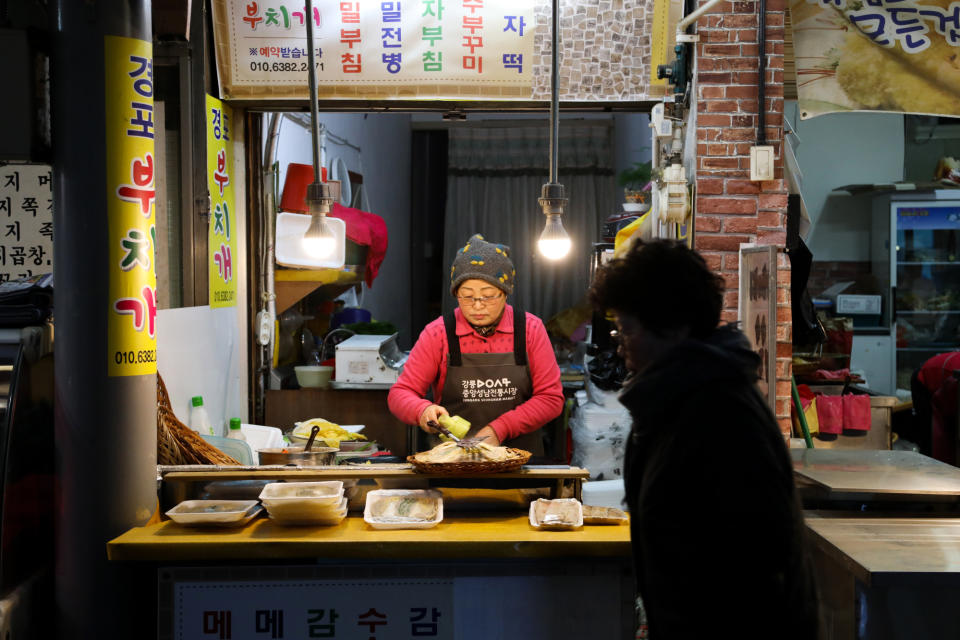 Coming Soon to Seoul: Robot-Delivered Jajangmyeon Noodles