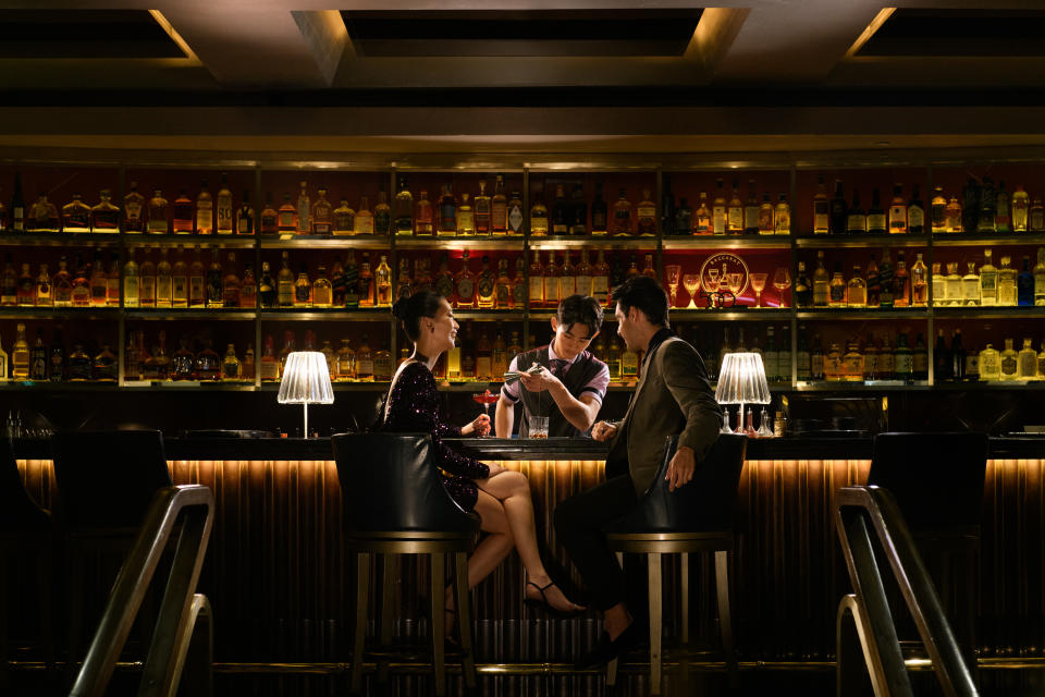 Manhattan Bar, once crowned winner of The Best Bar in Asia on the World's 50 Best list, and ranks consistently against bars all over the world. (Photo: Conrad Singapore Orchard)