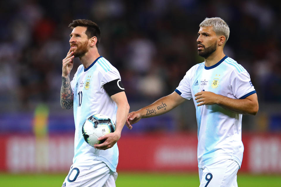 Lionel Messi y Sergio Agüero han sido amigos desde años atrás. (Foto: hris Brunskill/Fantasista/Getty Images)