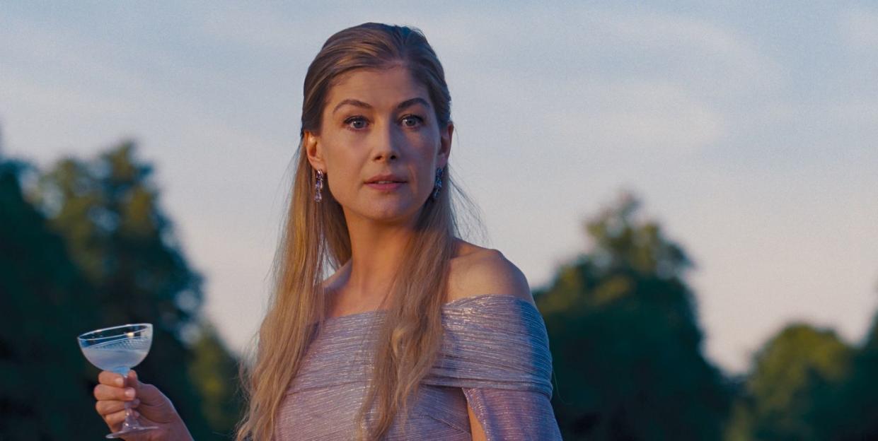 rosamund pike, saltburn