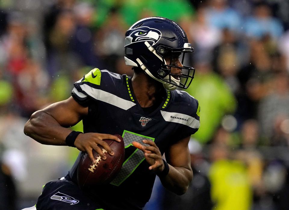 Aug 29, 2019; Seattle, WA, USA; <a class="link " href="https://sports.yahoo.com/nfl/teams/seattle/" data-i13n="sec:content-canvas;subsec:anchor_text;elm:context_link" data-ylk="slk:Seattle Seahawks;sec:content-canvas;subsec:anchor_text;elm:context_link;itc:0">Seattle Seahawks</a> quarterback Geno Smith (7) throws a pass against the Oakland Raiders during the first half at CenturyLink Field. Mandatory Credit: Kirby Lee-USA TODAY Sports