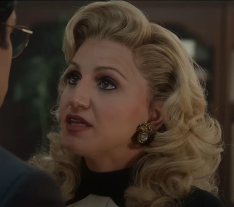 Annaleigh Ashford as Irene talks to Steve in "Welcome to Chippendales"