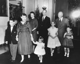 <p>A la Maison-Blanche, en 1957, toute la famille Eisenhower s’apprête à fêter le réveillon.</p><br><br><a href="https://www.elle.fr/People/La-vie-des-people/News/Dans-le-retro-a-quoi-ressemblait-le-Noel-des-stars#xtor=AL-541" rel="nofollow noopener" target="_blank" data-ylk="slk:Voir la suite des photos sur ELLE.fr;elm:context_link;itc:0;sec:content-canvas" class="link ">Voir la suite des photos sur ELLE.fr</a><br><h3> A lire aussi </h3><ul><li><a href="https://www.elle.fr/Loisirs/Evasion/Ou-passer-le-reveillon#xtor=AL-541" rel="nofollow noopener" target="_blank" data-ylk="slk:Où passer le réveillon : 8 destinations qui changent !;elm:context_link;itc:0;sec:content-canvas" class="link ">Où passer le réveillon : 8 destinations qui changent !</a></li><li><a href="https://www.elle.fr/People/La-vie-des-people/News/L-homme-du-moment-Ryan-Gosling-en-elfe-de-Noel-coquin-3016835#xtor=AL-541" rel="nofollow noopener" target="_blank" data-ylk="slk:L’homme du moment : Ryan Gosling en elfe de Noël coquin;elm:context_link;itc:0;sec:content-canvas" class="link ">L’homme du moment : Ryan Gosling en elfe de Noël coquin</a></li><li><a href="https://www.elle.fr/Loisirs/News/Coloriage-de-Noel-3014507#xtor=AL-541" rel="nofollow noopener" target="_blank" data-ylk="slk:#MonColoriageELLE : Le coloriage de Noël;elm:context_link;itc:0;sec:content-canvas" class="link ">#MonColoriageELLE : Le coloriage de Noël</a></li><li><a href="https://www.elle.fr/Astro/Horoscope/Quotidien#xtor=AL-541" rel="nofollow noopener" target="_blank" data-ylk="slk:Consultez votre horoscope sur ELLE;elm:context_link;itc:0;sec:content-canvas" class="link ">Consultez votre horoscope sur ELLE</a></li></ul>