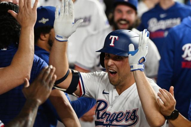 Nathaniel Lowe comes up big and helps propel the Texas Rangers to the ALCS