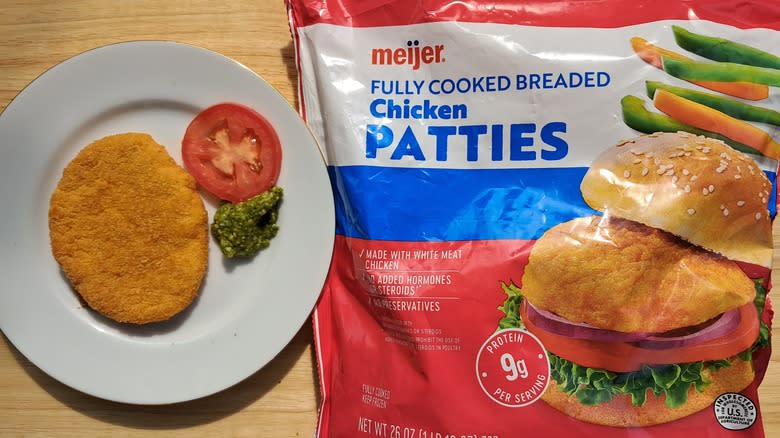 Meijer Chicken patty with tomato