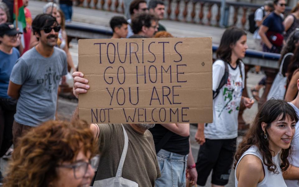 Barcelona tourism protesters