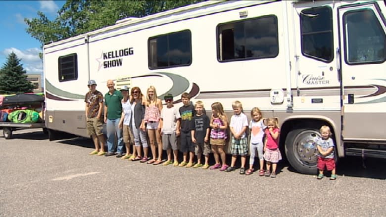 New Brunswick tourists live in RV with 12 children