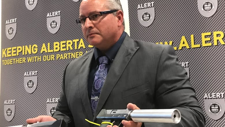 Prohibited machine-guns easily made, says Edmonton firearms expert