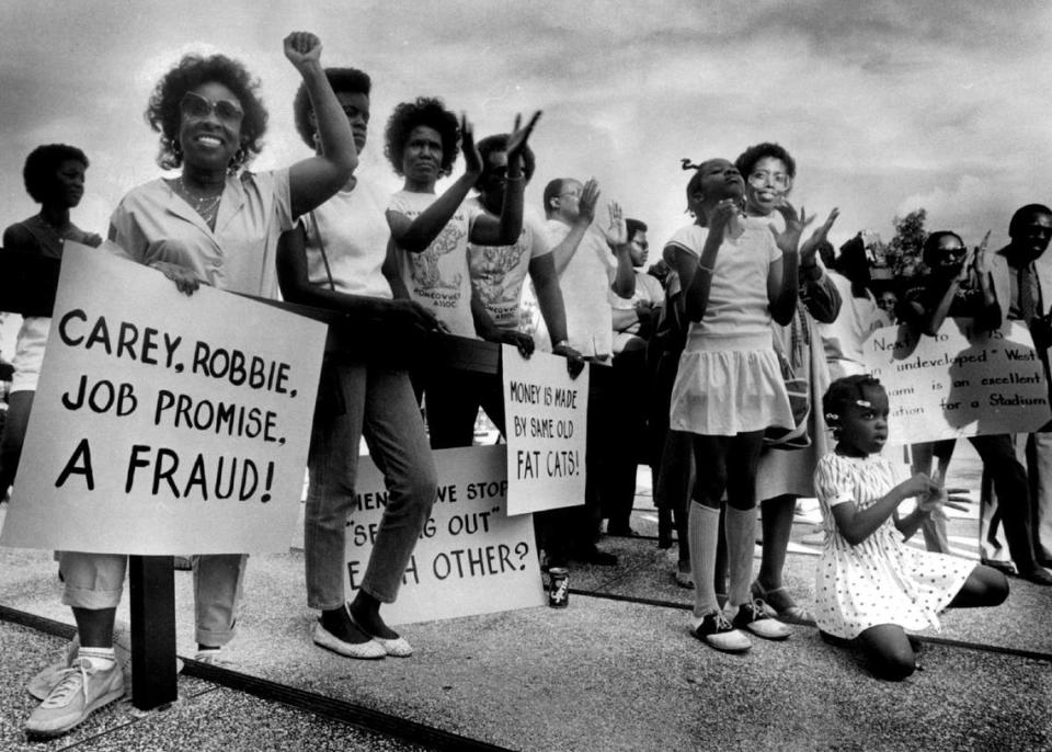 Residents protest against the construction of Joe Robbie Stadium on Dec. 1, 1985. On the far left, Cladys Johnson of Rolling Oaks Homeowners Association.