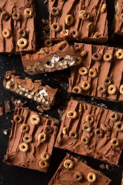 PHOTO: Matt Robinson, the food blogger behind Real Food by Dad, shares his recipe for blackout chocolate and peanut butter cheerio bars. (Courtesy Real Food by Dad)