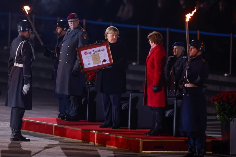 Ceremonial send-off for Merkel in Berlin