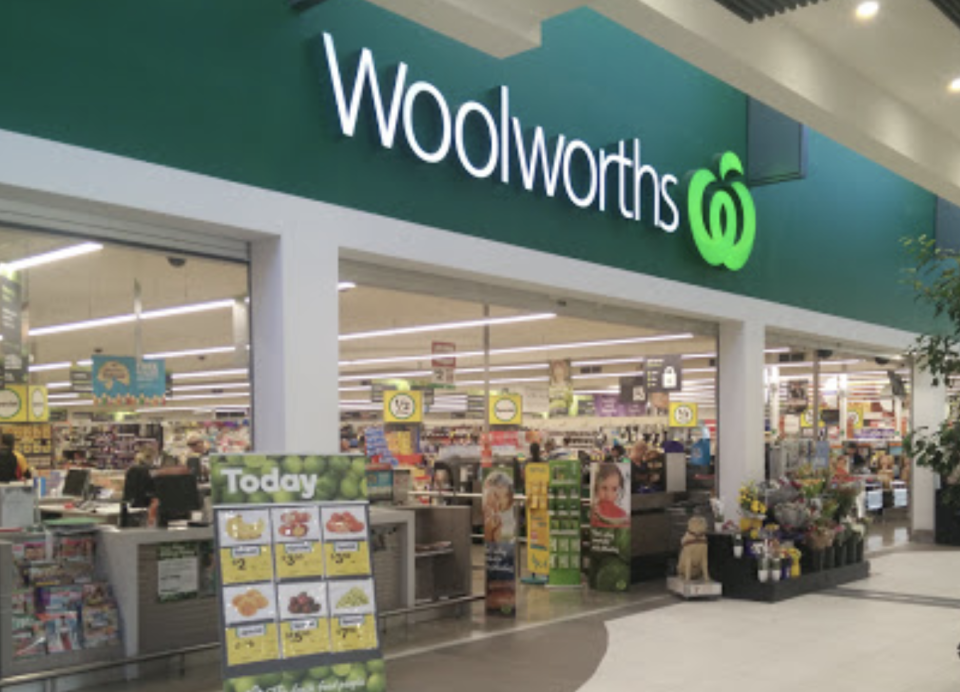 A photo of Woolworths Cranbourne North in Melbourne.