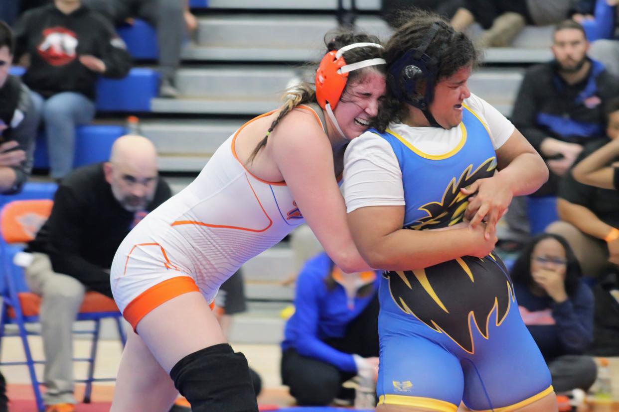 Olentangy Orange’s Kascidy Garren (left)