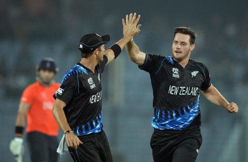 New Zealand defy rain to beat England