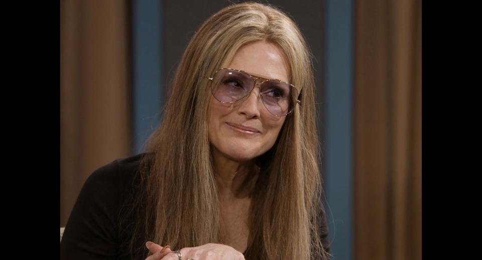 Julianne Moore plays Steinem later in life.