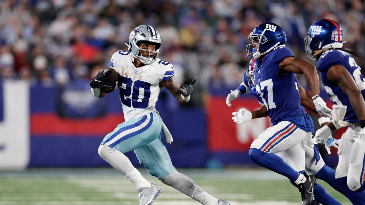 After slow start Cowboys dominate Giants