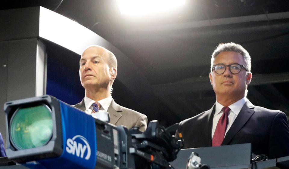 Mets television broadcaster Gary Cohen, left, shown with Ron Darling in 2019, took Diamondbacks manager Torey Lovullo to task for a decision he made in Monday's game.