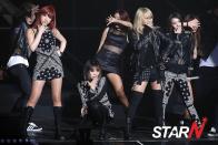 [Photo] 2NE1 'We are the best~'