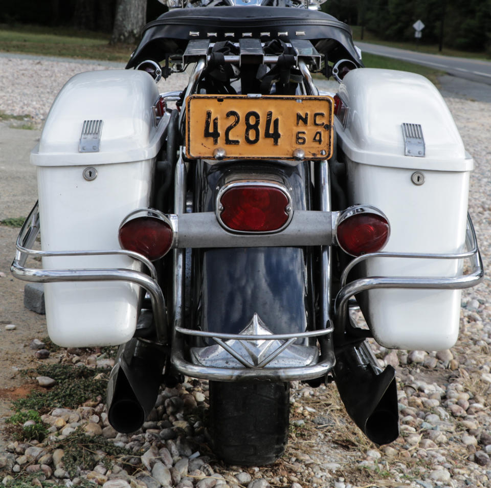 Dual fishtail mufflers provide a pleasant sounding exhaust note without being obnoxiously loud.