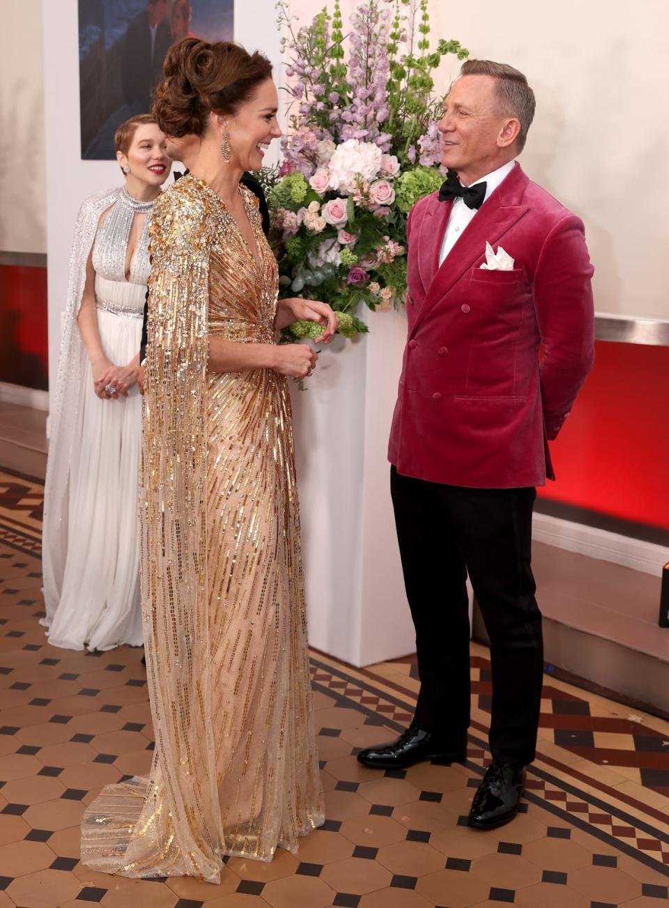 <div class="inline-image__caption"><p>Catherine, Duchess of Cambridge meets actor Daniel Craig as she attends the "No Time To Die" World Premiere at Royal Albert Hall on September 28, 2021 in London, England.</p></div> <div class="inline-image__credit">Chris Jackson/Getty Images</div>