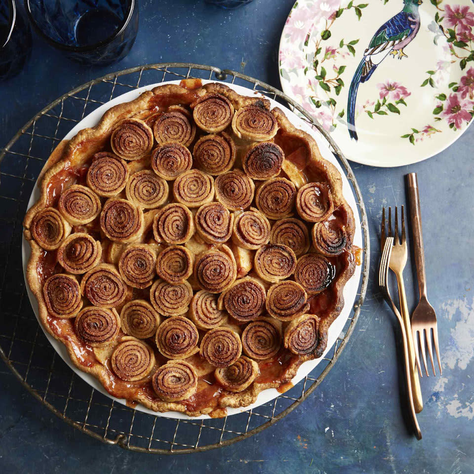 Cinnamon Swirl Apple Pie