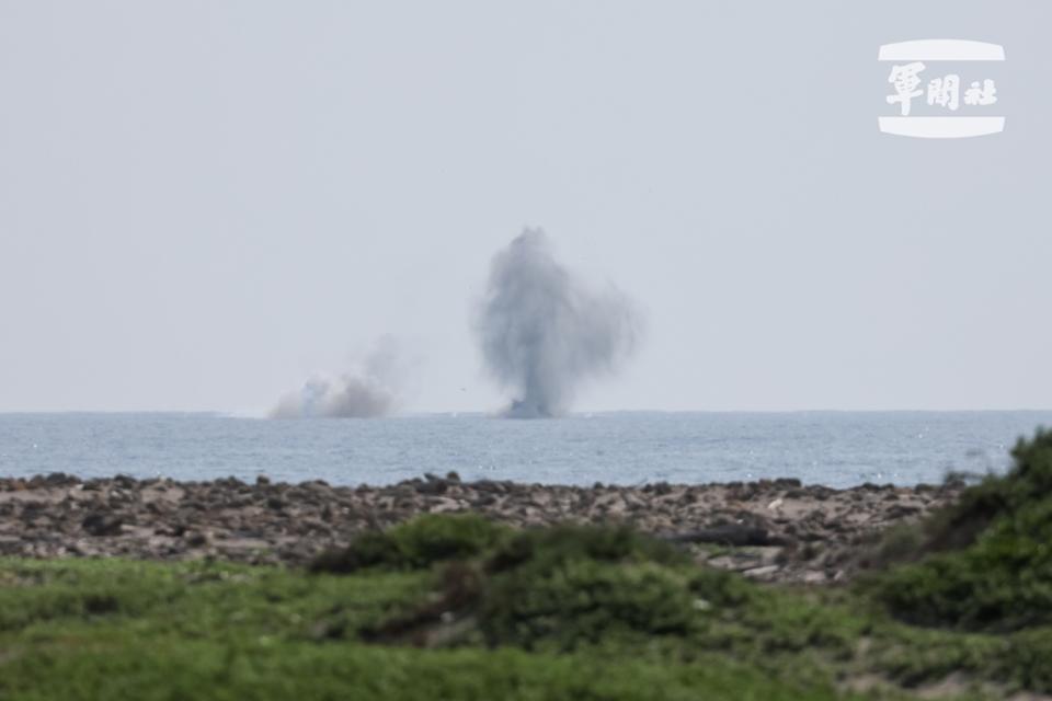 陸軍精準飛彈射擊， 「雷霆、神鷹操演」強化部隊戰力，圖為地獄火飛彈命中目標。   圖:軍聞社提供