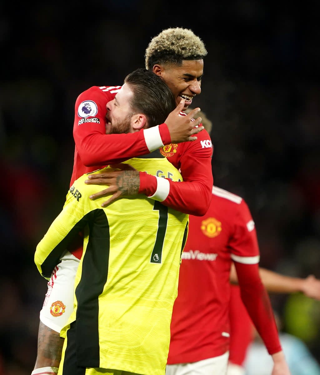 David De Gea and Marcus Rashford celebrate Manchester United’s late winner (Zac Goodwin/PA) (PA Wire)