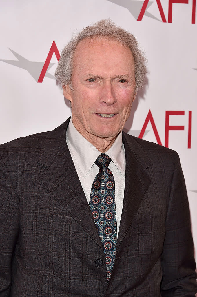 Doch so richtig überraschend wird es jetzt: Auch vierfach “Oscar”-Preisträger Clint Eastwood ging in diesem Jahr leer aus und wurde nicht wie erwartet als “Bester Regisseur” nominiert. Und das, obwohl sein Film “Sully” vom American Film Institute auf die Liste der Top-10 Filme des Jahres 2016 gewählt wurde. (Bild-Copyright: Alberto E. Rodriguez/Getty Images)