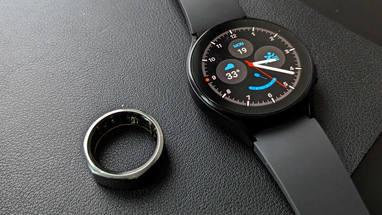  Oura Ring (Gen 3) next to the Galaxy Watch 5 