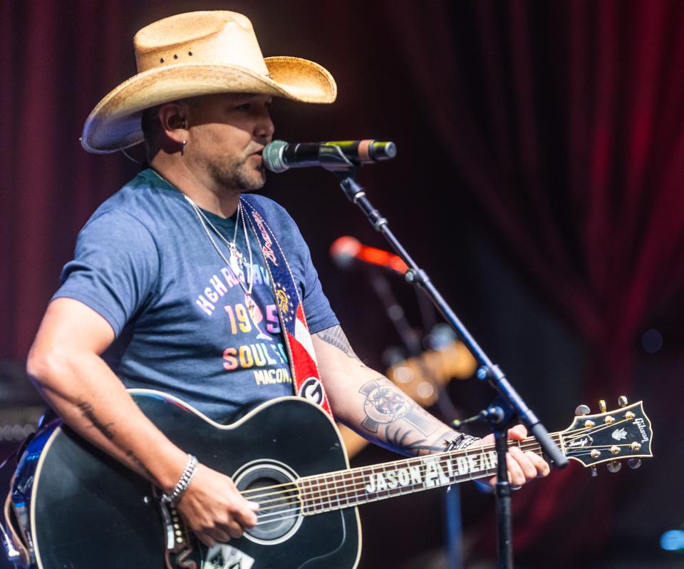 Jason Aldean celebrates Luke Bryan's 30 No. 1 country radio hits at Brooklyn Bowl, Sept. 12, 2023