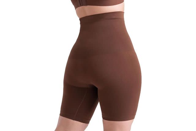 Skims Butt Enhancing Shorts - Gem
