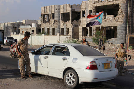 The flag of former South Yemen is seen at a checkpoint manned by pro-government soldiers in the southern port city of Aden, Yemen October 9, 2016. Picture taken October 9, 2016. REUTERS/Fawaz Salman