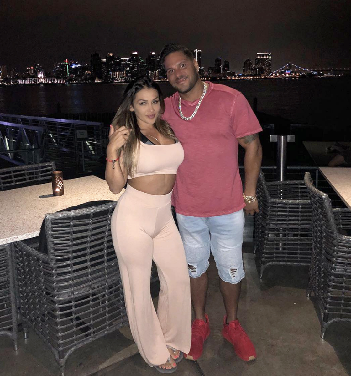 Jen Harley and Ronnie Ortiz-Magro pose together. (Photo: Instagram/Jen Harley)
